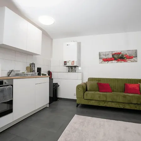 Livemore24 - 4 In Hoch Wlan - Smart-tv - 24-7 Check-in Und Kueche Apartman *