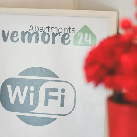 Livemore24 - 4 In Hoch Wlan - Smart-tv - 24-7 Check-in Und Kueche Apartman *