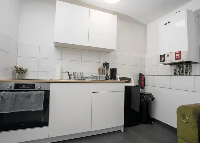 Livemore24 - 4 In Hoch